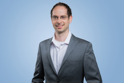 Portrait Prof. Dr. Matthias Maalouli-Hartmann
